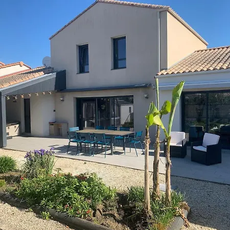 Avec Jacuzzi Proche De La Plage, Velo A Disposition Willa *