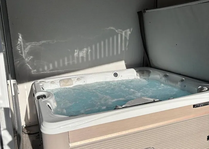 Avec Jacuzzi Proche De La Plage, Vélo à Disposition *