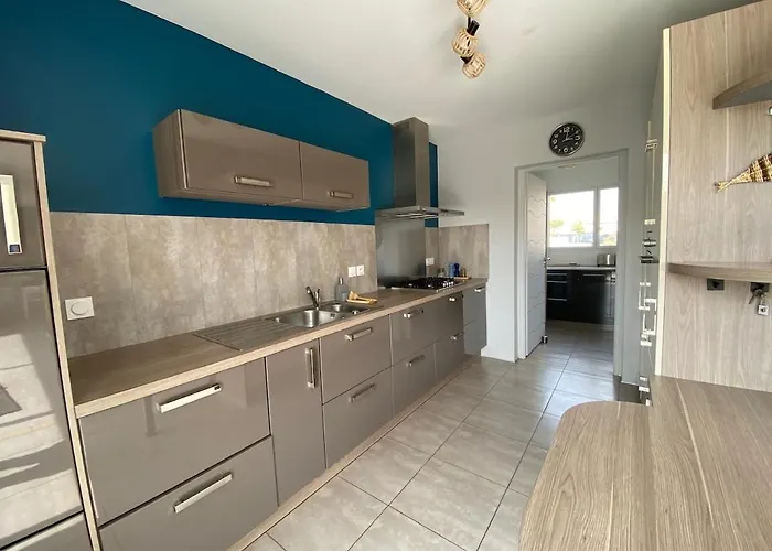 Avec Jacuzzi Proche De La Plage, Velo A Disposition *